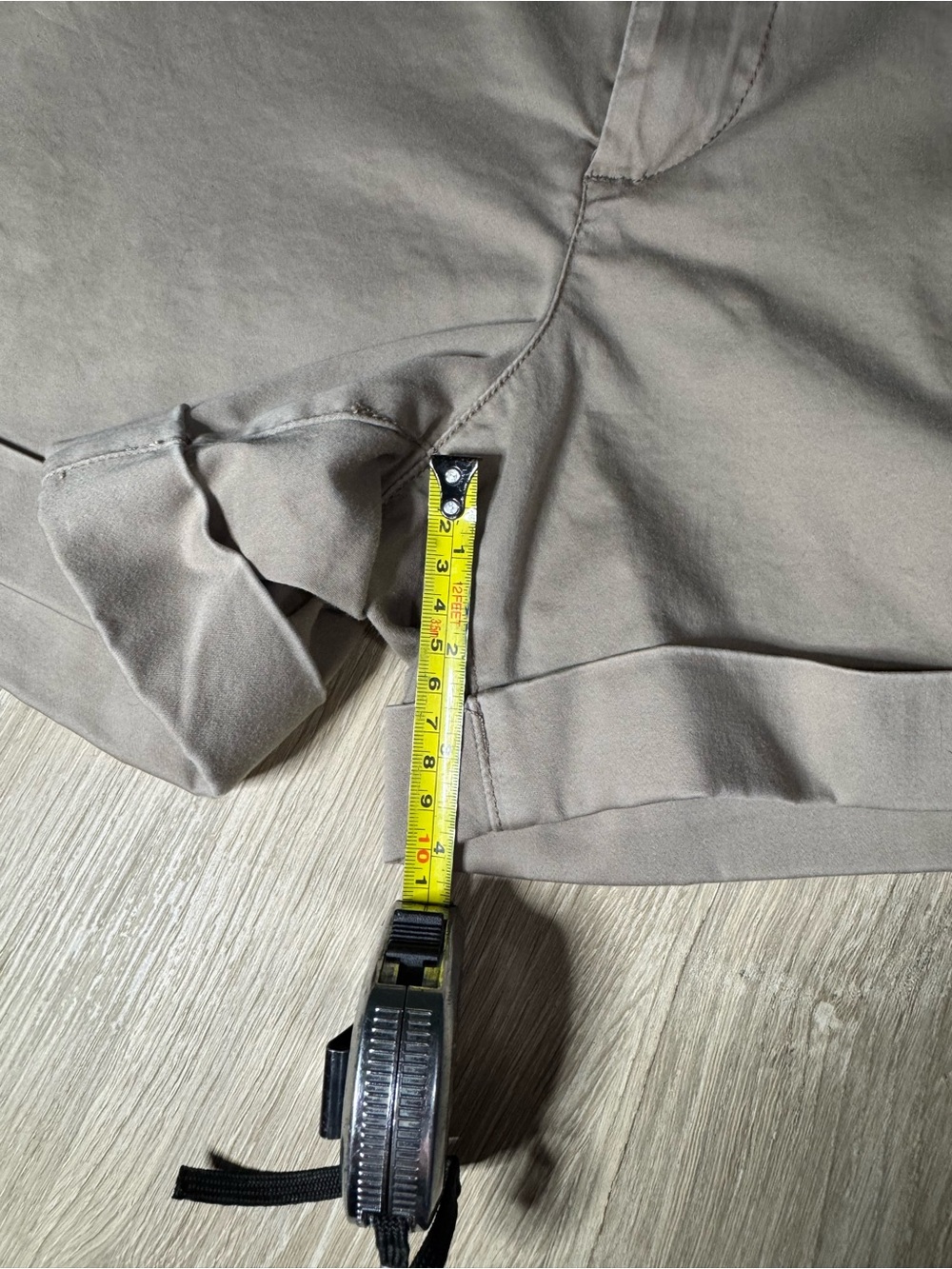 Dear John Beige Linen Blend Shorts NWT Classic Summer Wardrobe Essential - Picture 6 of 6